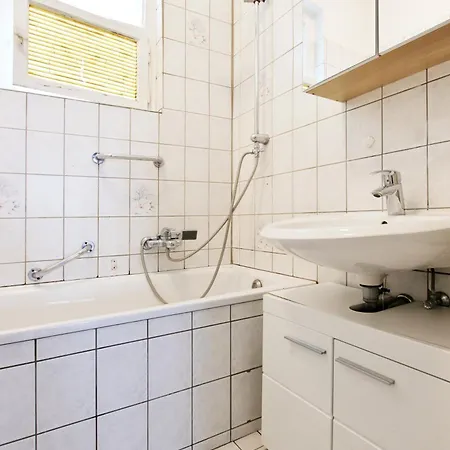 Feel Good And Rest Well - For Workers And Tourists 1-4 Person - Wifi - Smart Tv - Garden Apartmán *