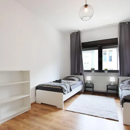 Feel Good And Rest Well - For Workers And Tourists 1-4 Person - Wifi - Smart Tv - Garden Appartement Gelsenkirchen